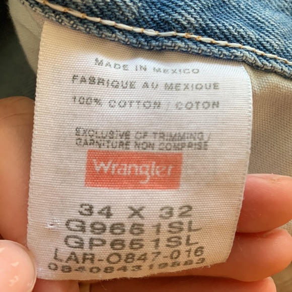 Wrangler Jeans - Picture 2 of 5